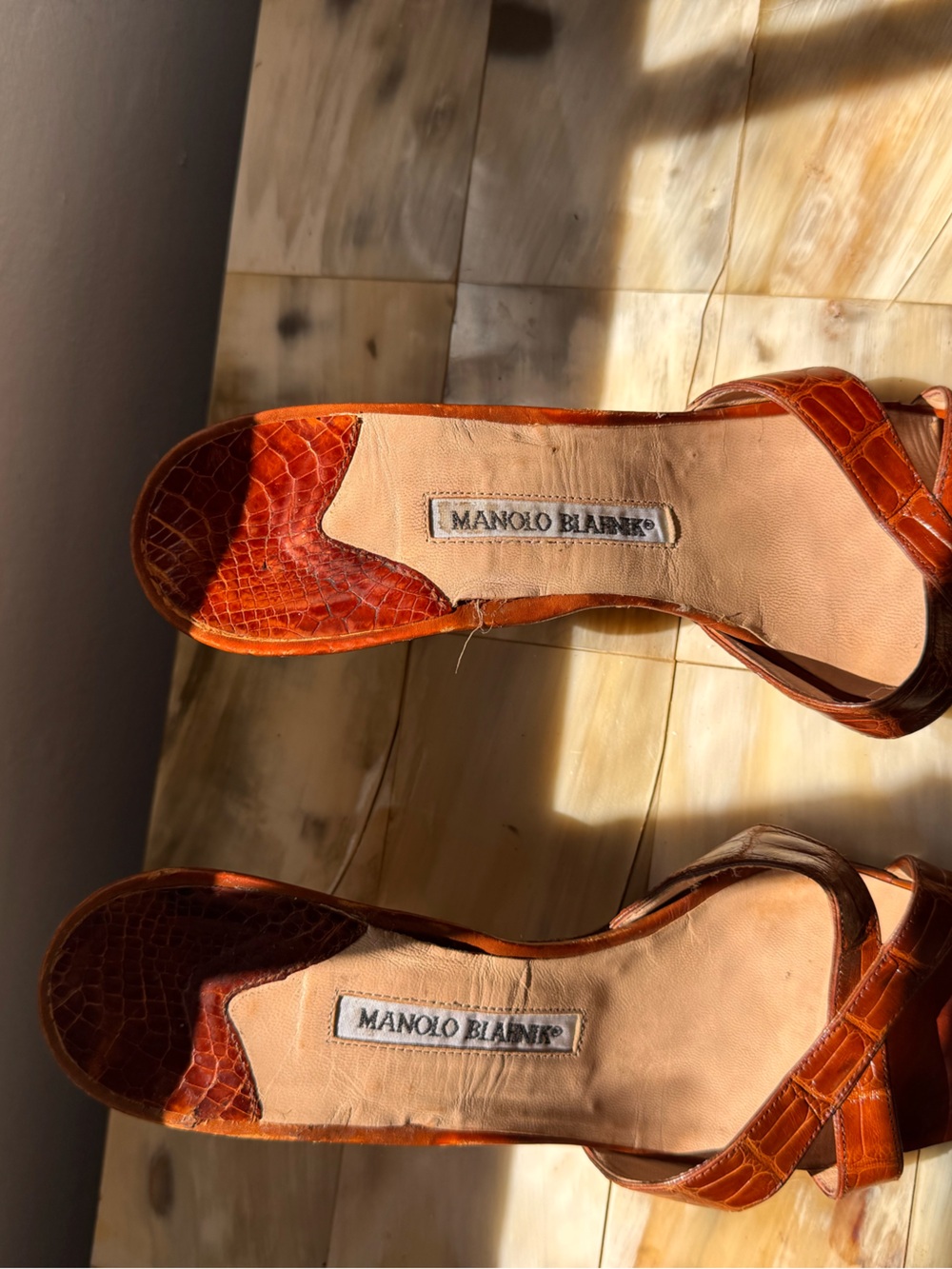 Manolo Blahnik Callamu Heels - Picture 4 of 7